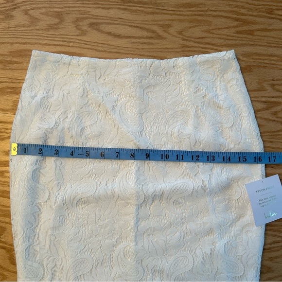 NWT Lulu’s Lace Wedding Dress Strapless White Simple Elegant Small - Picture 9 of 14